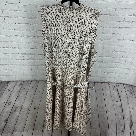 Eloquii Floral Print Ruffle Sleeve Dress Soze 26 - Picture 7 of 8